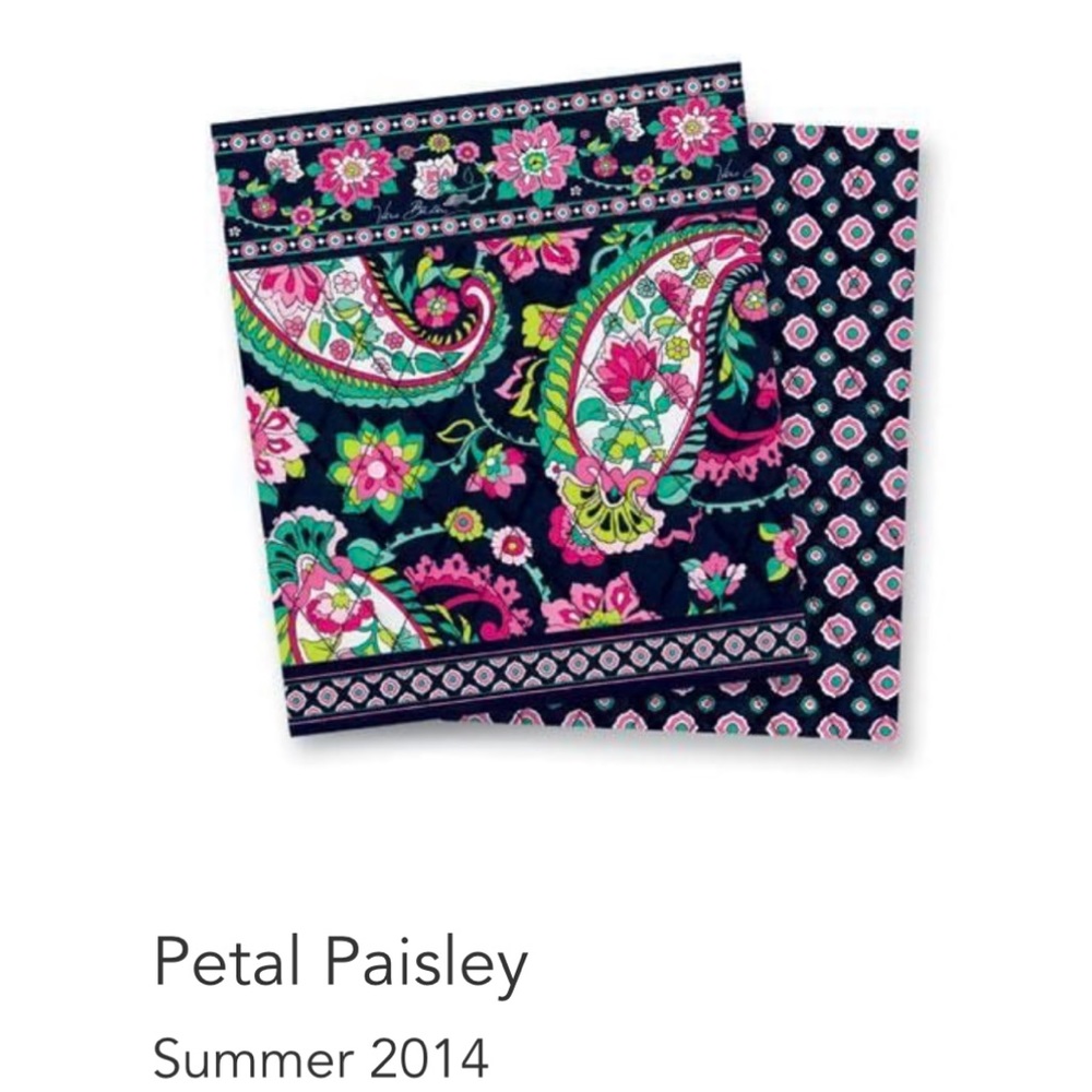 Vera Bradley Frannie In Petal Paisley. - Picture 6 of 6